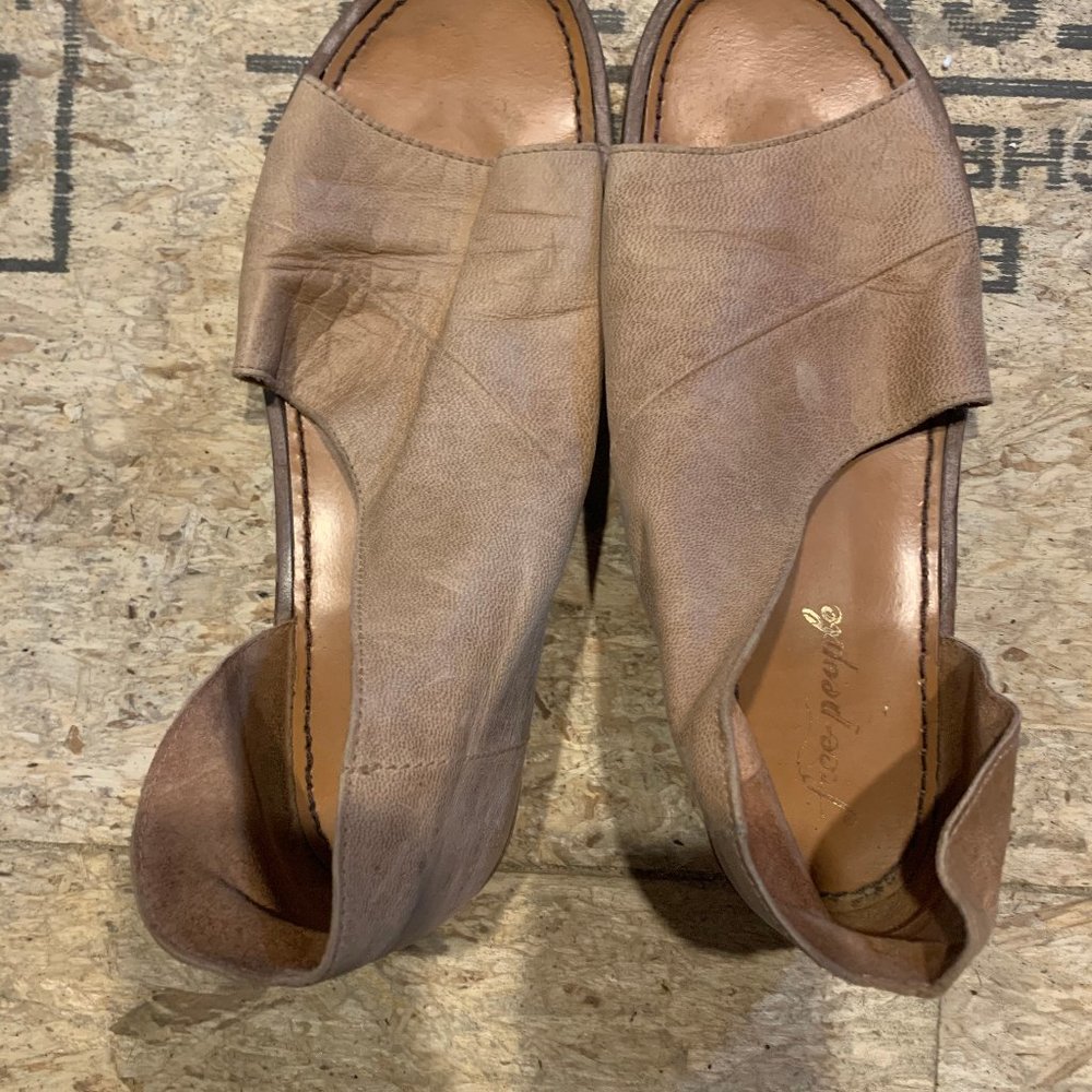 Free People: Mont Blanc Sandal: Size 9, Brown